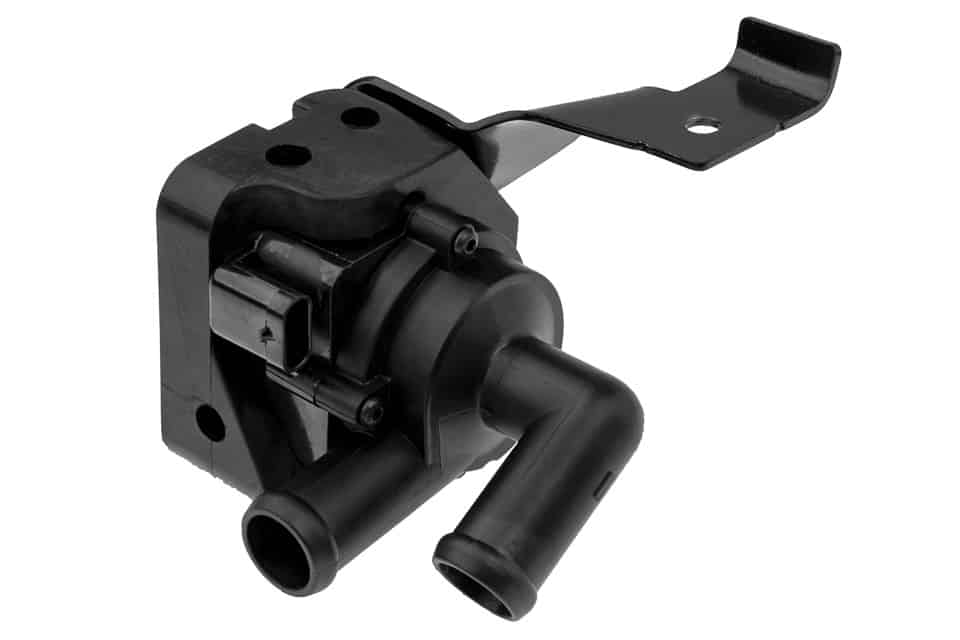 Kiertovesipumppu BMW 5-srj F10/F11/F07, 6-srj F06/F12/F13, 7-srj F01/F02/F03/F04