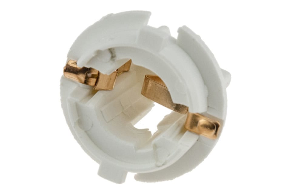 Polttimon kanta, takavalo BMW