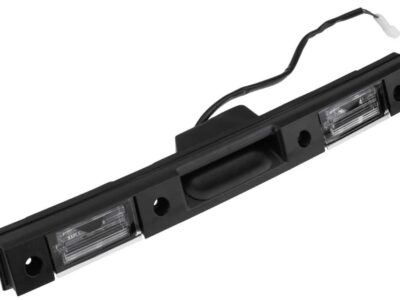 Takaluukun kahva rekisterikilven valoilla Land Rover Range Rover 2002-2012