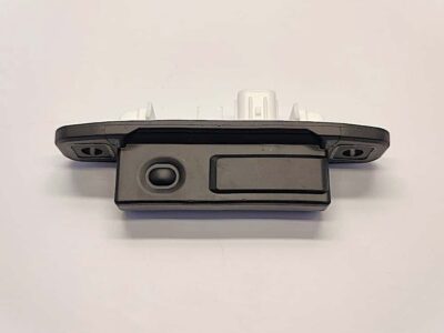 Takaluukun mikrokytkin Toyota Land Cruiser 200 / Lexus LX450D / 570 2015-