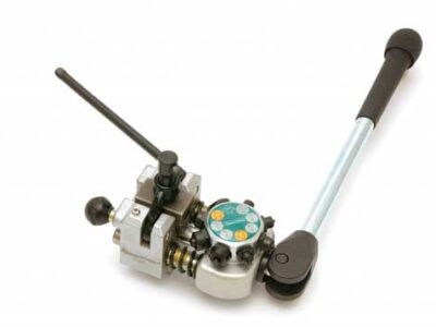 Kamasa-Tools Jarruputken päätetyökalu, ruuvipenkkiin kiinnitettävä