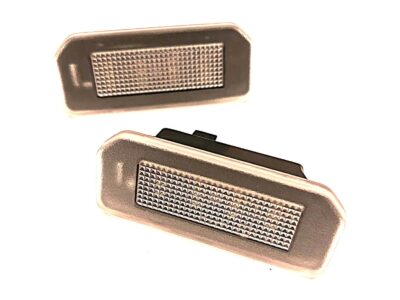 Rekisterikilvenvalot Led Tesla Model 3 2017- / Model Y 2020-